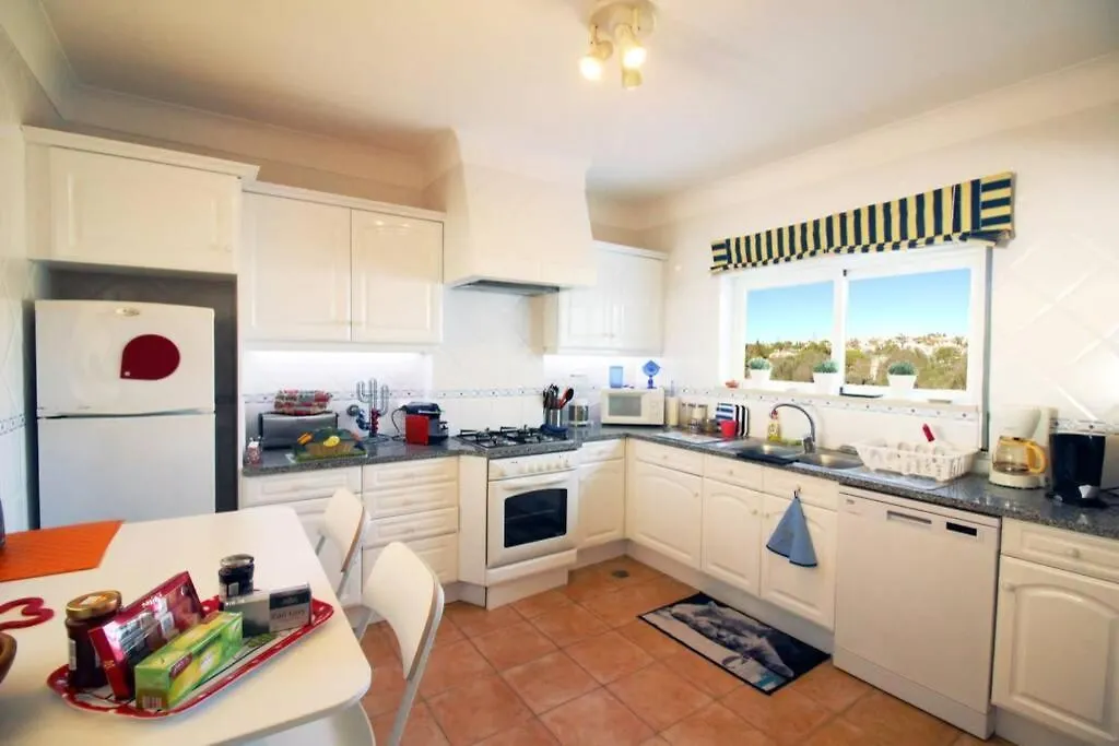 Bright And Central Apartment - Praia Da Luz 0*,