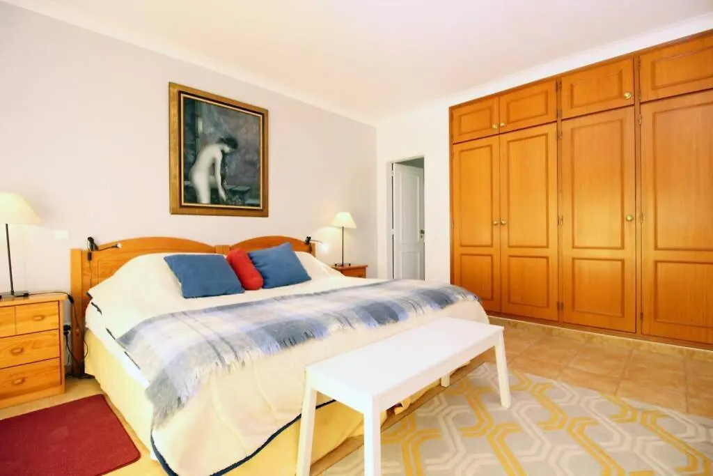 Bright And Central Apartment - Praia Da Luz 0*,  Portugal